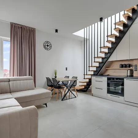 Appartement Comfort Plaza 41 *