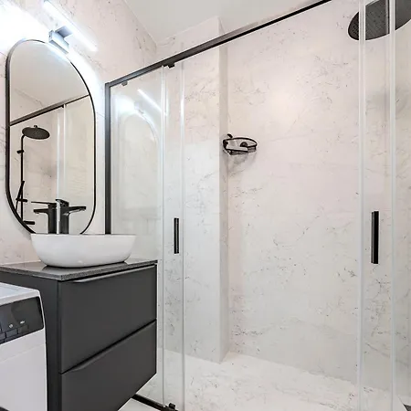 Appartement Comfort Plaza 41 *