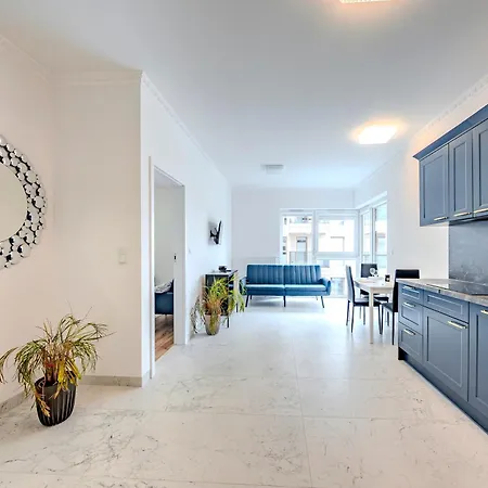 Appartement Comfort Plaza 41 *