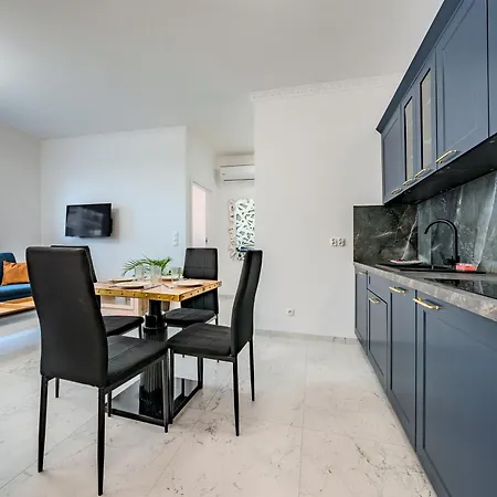 Comfort Plaza 41